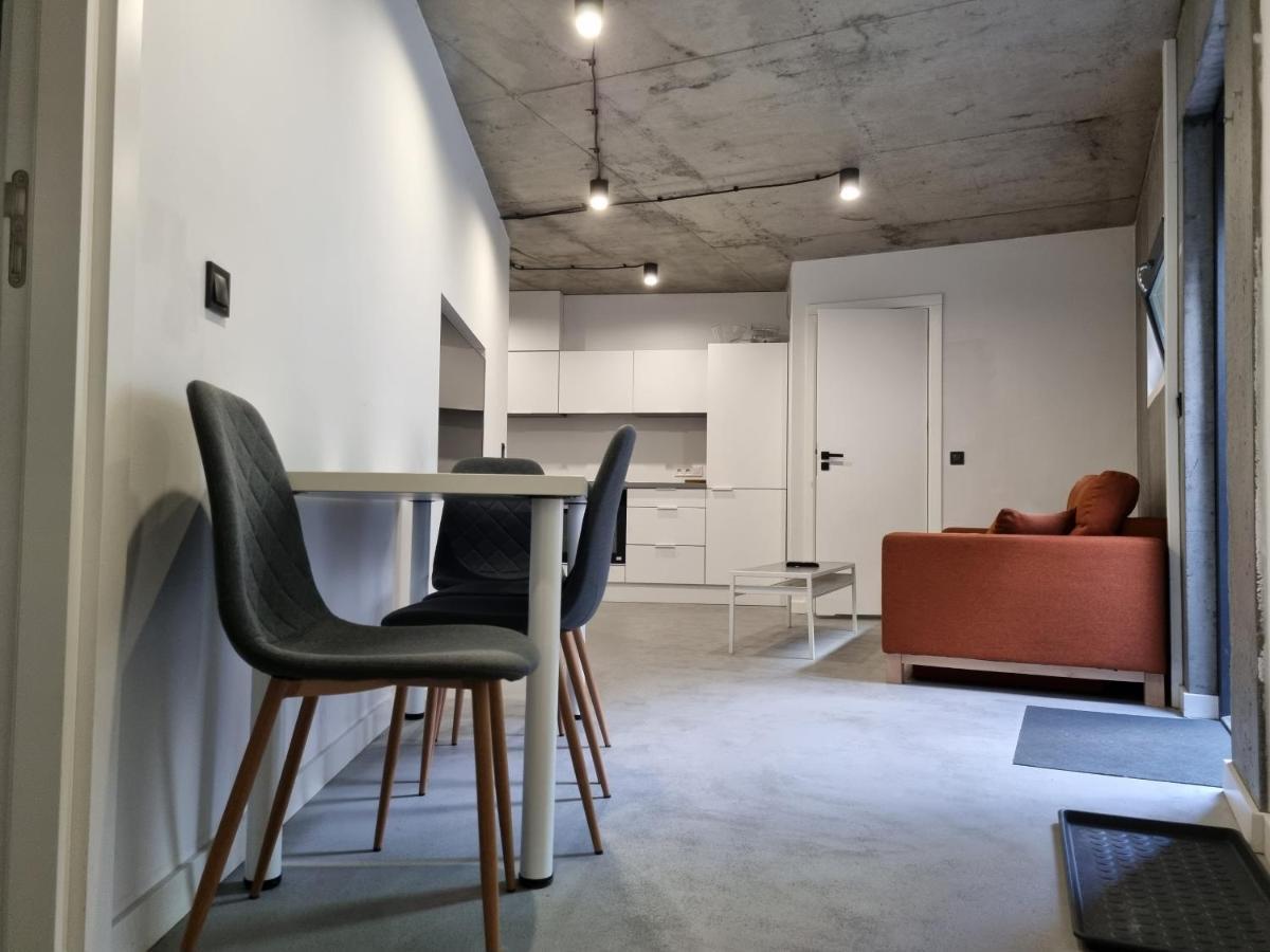 Industrialna Piwnica Hostel غدانسك المظهر الخارجي الصورة