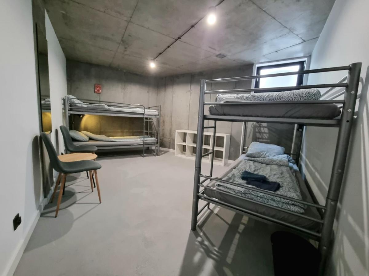 Industrialna Piwnica Hostel غدانسك المظهر الخارجي الصورة