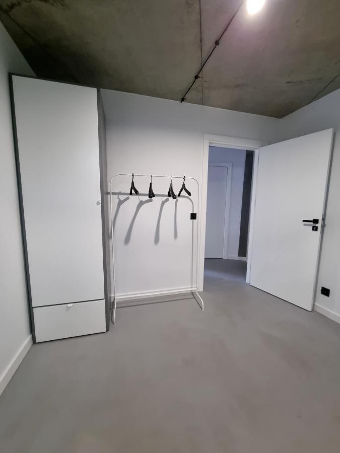 Industrialna Piwnica Hostel غدانسك المظهر الخارجي الصورة